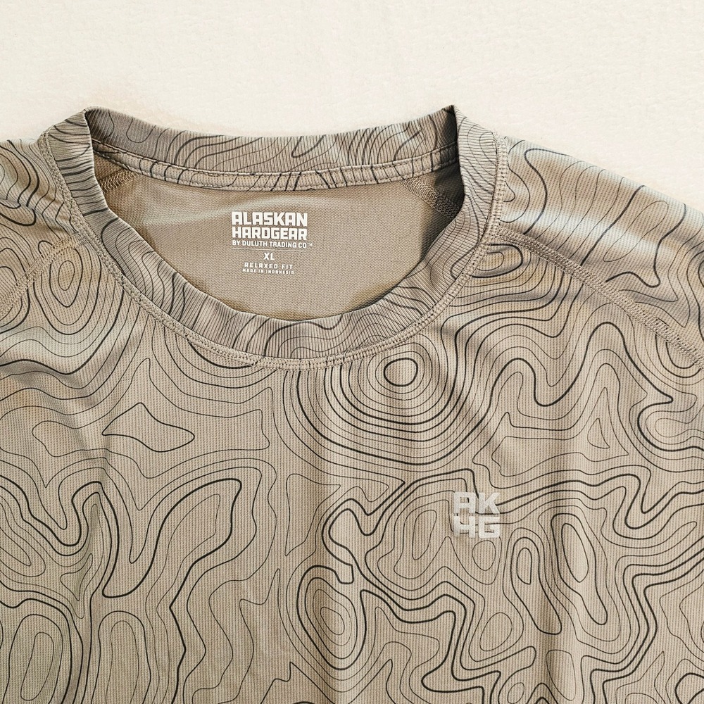 Alaskan Hardgear Duluth Trading Co Mens XL Topo Print Performance T-Shirt 60414